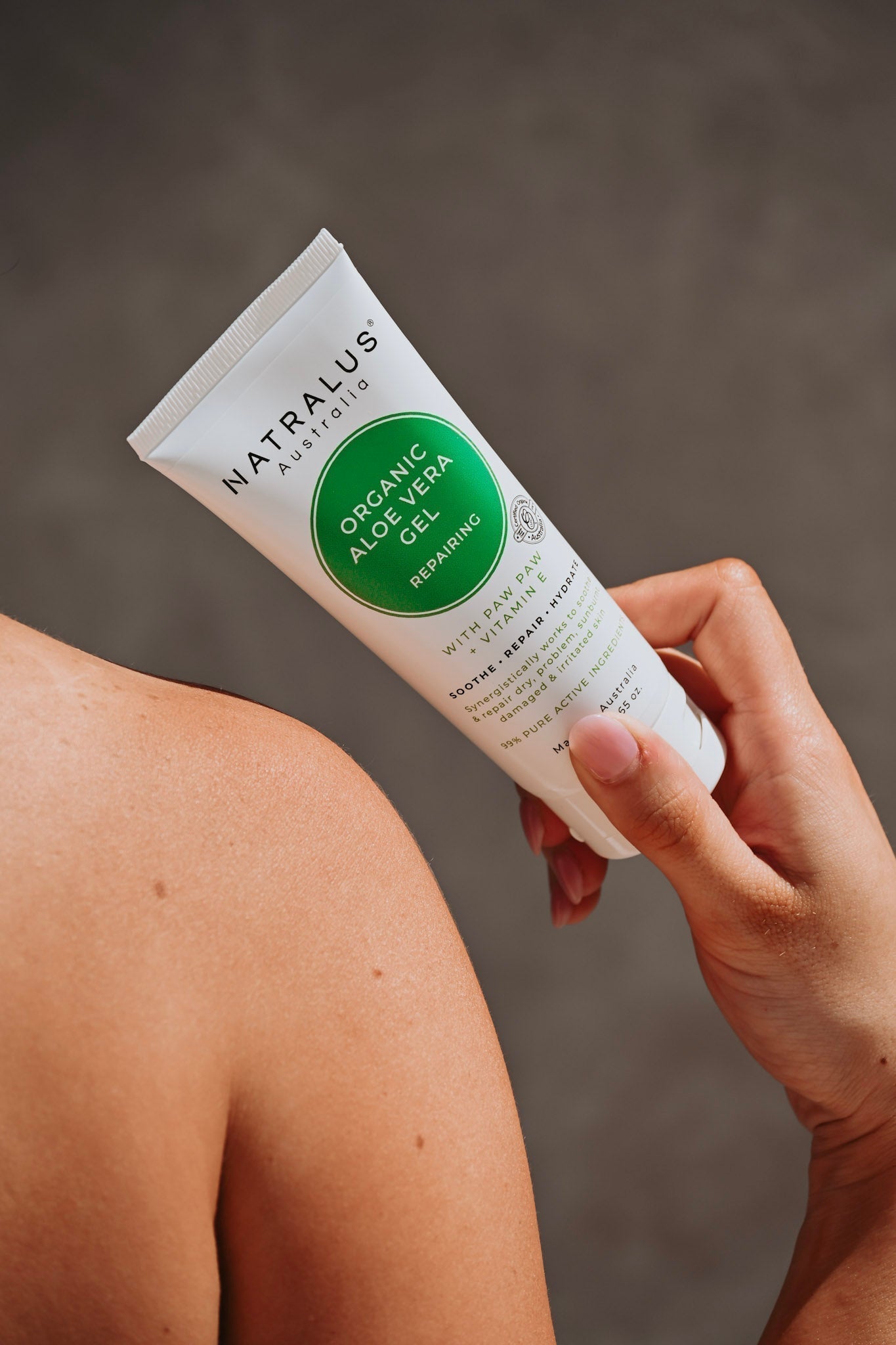Soothe & Restore: Best Natural Aloe Vera Gel & Spray for Sensitive Skin